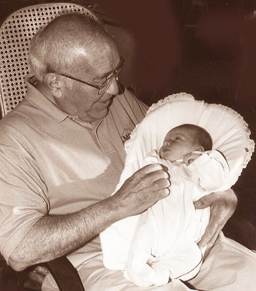 Grandfather with topponcino